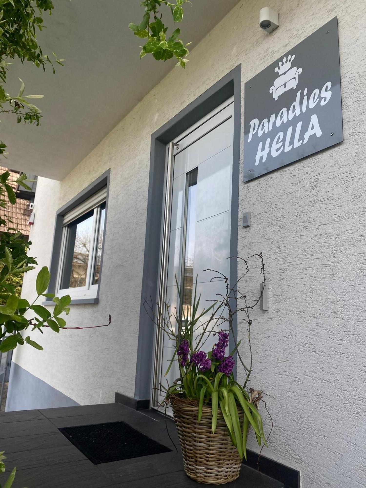Paradies Hella